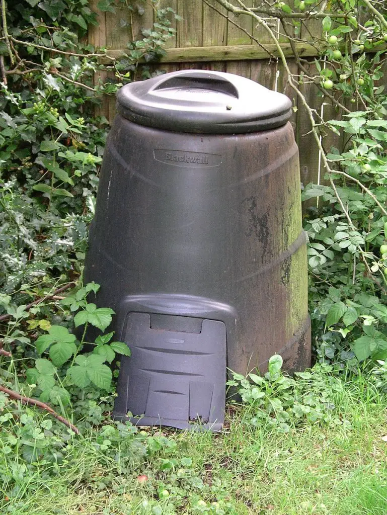 Compost bin